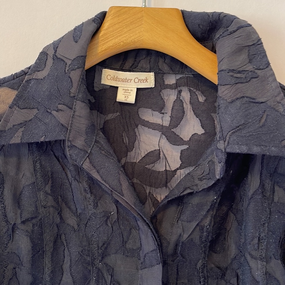 Coldwater Creek Navy Blue Button Down Collared Patterned Blouse - Picture 6 of 6